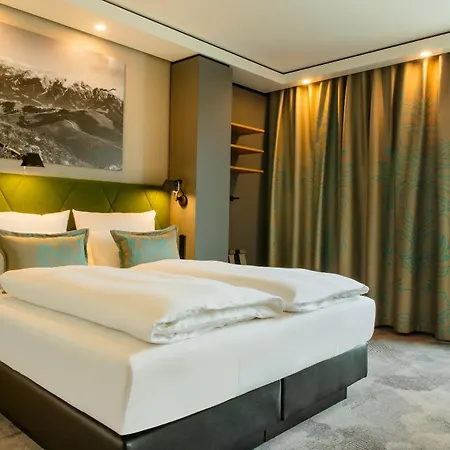 One Salzburg-sued Salzburg