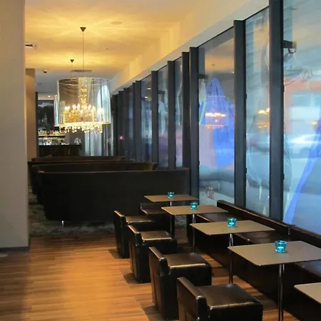 One Salzburg-sued Salzburg