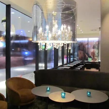 One Salzburg-sued Otel 3*