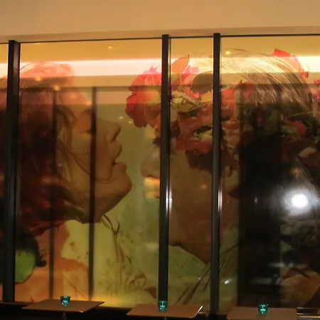 מלון One Salzburg-sued 3*