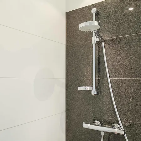 מלון One Salzburg-sued 3*